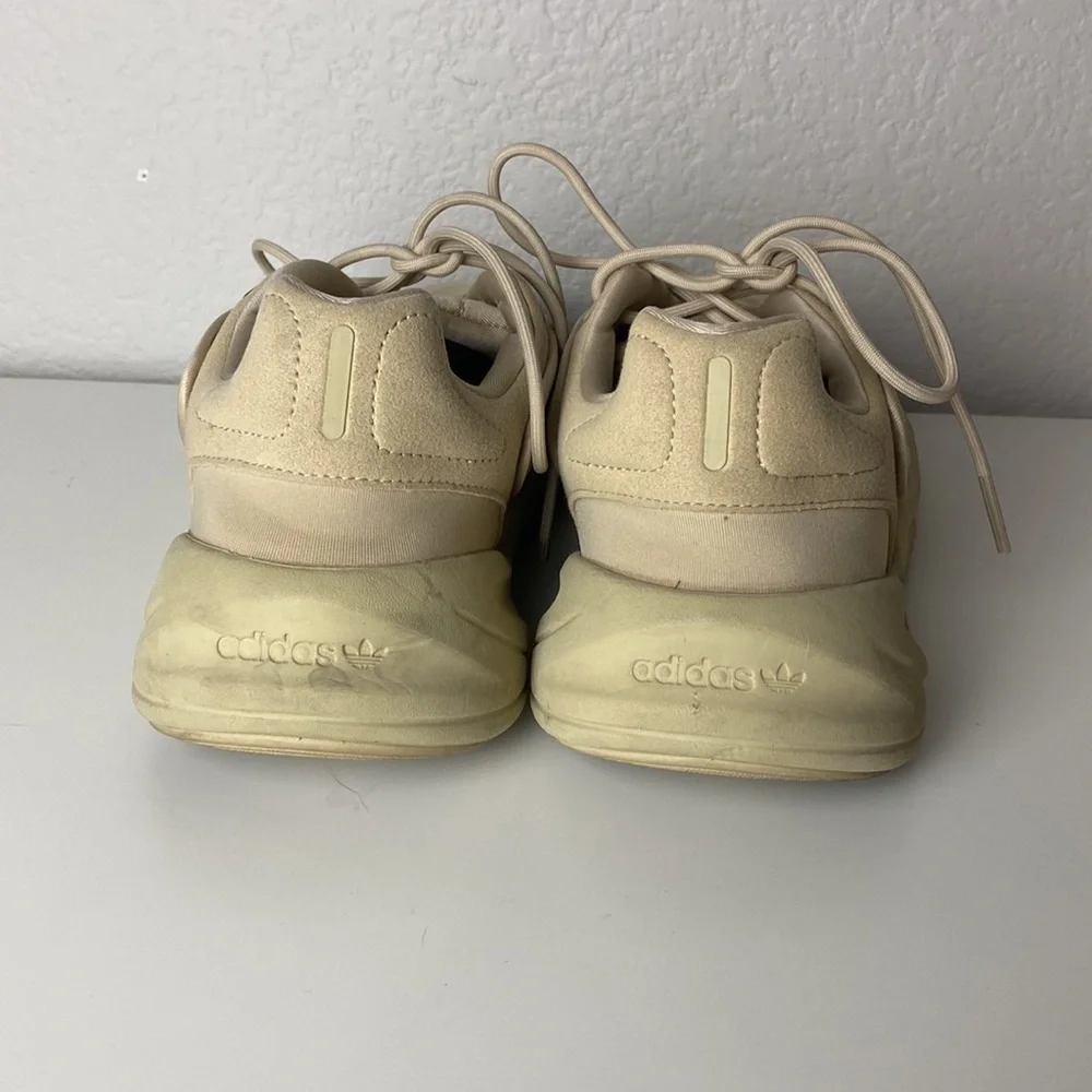 Adidas tan Ozelia sneakers